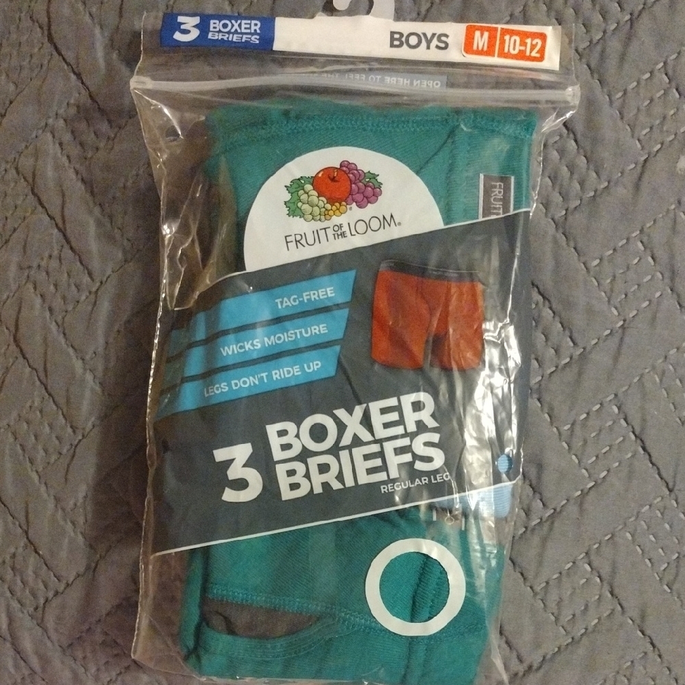 Fruit of the Loom Boys Green,Blue, And Black Boxer Briefs Underwear - Picture 1 of 2
